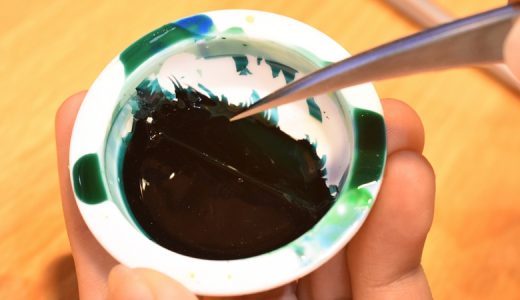 塗料皿の掃除をサボってしまうやつは黙ってコイツを買え「ウェーブ白い塗料皿 」の紹介