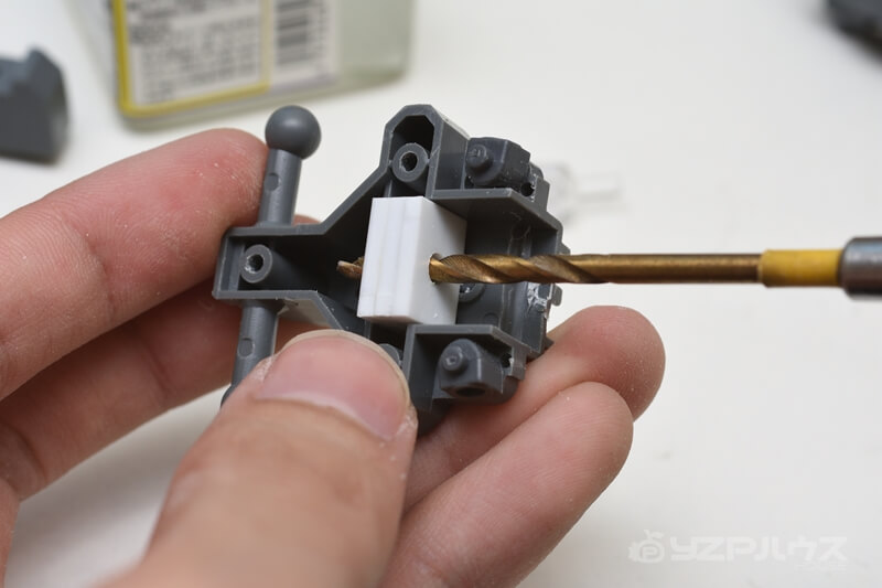 ガンプラ改造 関節を改造して可動範囲を大きくする方法とは Yzpハウス